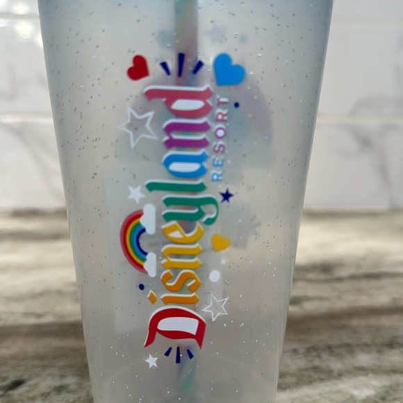 DISNEYLAND Resort Be Your Own Rainbow PRIDE 26oz Tumbler Straw Disney Parks NEW - Picture 6 of 11